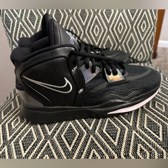 Nike Kyrie Infinity Black/ Metallic Silver-Concord Basketball Shoes - Picture 2 of 6